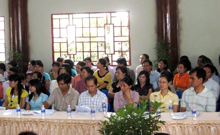 Họp mặt nhà giáo, y bác sĩ & nhân sĩ trí thức triển khai công tác tổ chức Hội thảo Hoằng pháp toàn quốc 2010