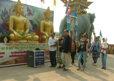 Những khoảng lặng ở Tam giác vàng ảnh 4