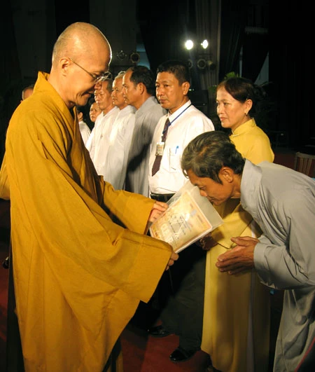 Tổng khai giảng các đạo tràng & ký kết bảo trợ thông tin hội 
thảo Hoằng pháp với báo Giác Ngộ