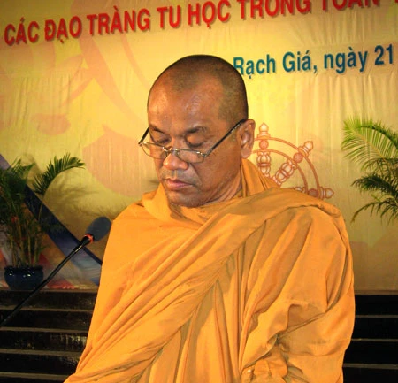 Tổng khai giảng các đạo tràng & ký kết bảo trợ thông tin hội 
thảo Hoằng pháp với báo Giác Ngộ