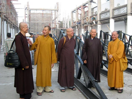 Tổng khai giảng các đạo tràng & ký kết bảo trợ thông tin hội 
thảo Hoằng pháp với báo Giác Ngộ