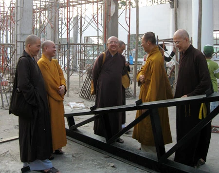 Tổng khai giảng các đạo tràng & ký kết bảo trợ thông tin hội 
thảo Hoằng pháp với báo Giác Ngộ