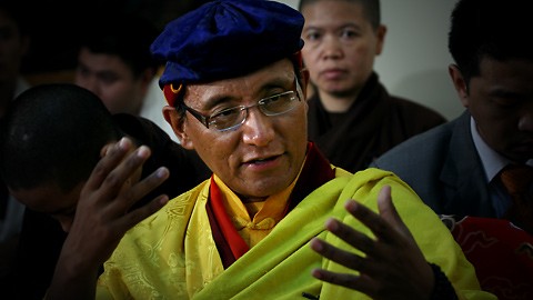 "Đối với quy luật nhân quả, không bao giờ quá muộn" "Đối với quy luật nhân quả, không bao giờ quá muộn"