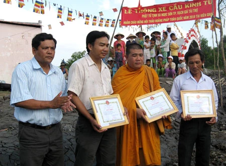 Kiên Giang: Tịnh xá Ngọc Sơn xây cầu nông thôn chào mừng hội thảo Hoằng pháp
