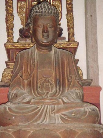 Pho tượng Phật Thích Ca Mâu Ni có niên đại cách đây gần 300 năm vẫn còn nguyên vẹn ở chùa Tùng Vân