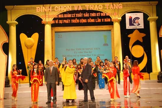 Hà Nội: Lễ trao cúp vàng "Vì sự phát triển cộng đồng" lần thứ V ảnh 10 dsc_9082_jpg.jpg