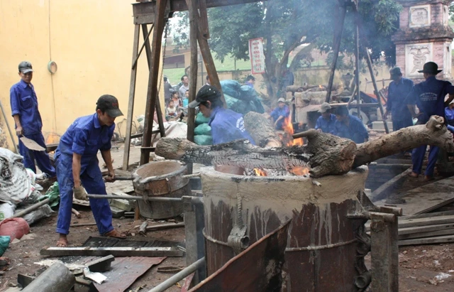 Chùa Diên Phúc đúc tượng và chuông đồng lớn ảnh 4