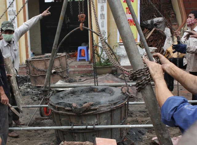 Chùa Diên Phúc đúc tượng và chuông đồng lớn ảnh 10