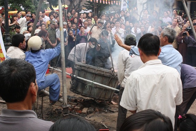 Chùa Diên Phúc đúc tượng và chuông đồng lớn ảnh 11 Chùa Diên Phúc đúc tượng và chuông đồng lớn ảnh 11