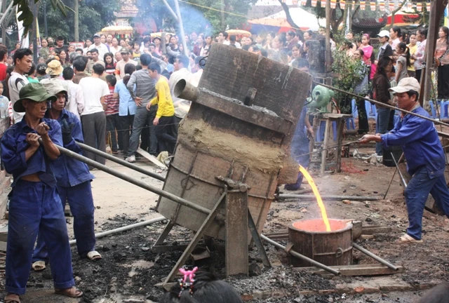 Chùa Diên Phúc đúc tượng và chuông đồng lớn ảnh 15
