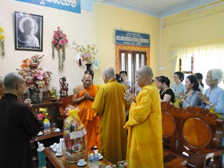 Thuong truc BTS chuc Tet HT Duong Nhon_resize.jpg