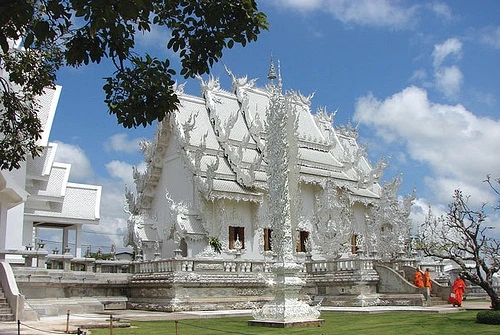 Wat Rong Khun - ngôi chùa tinh khiết ảnh 4