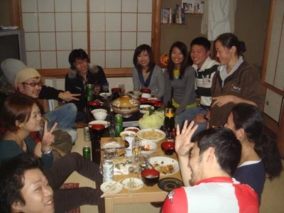 Yoga cười ảnh 1