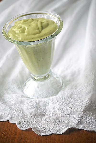 Sinh tố bơ, 30 giây thôi ảnh 1