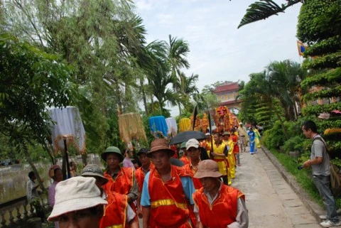 Ninh Bình: Đại lễ Phật đản và cung nghinh Xá lợi Phật về Tổ đình Kim Liên (chùa Đồng Đắc) ảnh 10