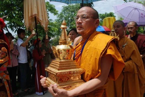 Ninh Bình: Đại lễ Phật đản và cung nghinh Xá lợi Phật về Tổ đình Kim Liên (chùa Đồng Đắc) ảnh 14