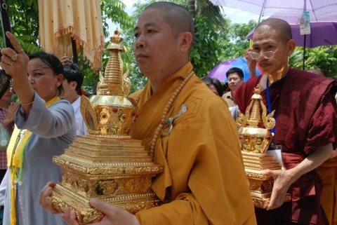 Ninh Bình: Đại lễ Phật đản và cung nghinh Xá lợi Phật về Tổ đình Kim Liên (chùa Đồng Đắc) ảnh 15