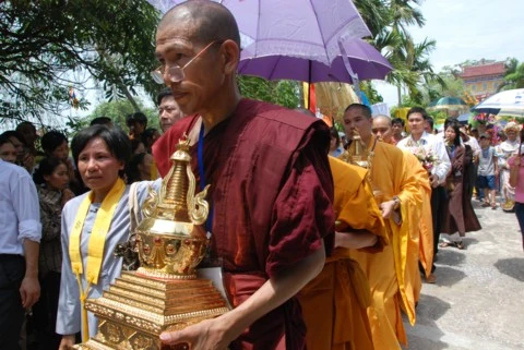 Ninh Bình: Đại lễ Phật đản và cung nghinh Xá lợi Phật về Tổ đình Kim Liên (chùa Đồng Đắc) ảnh 16