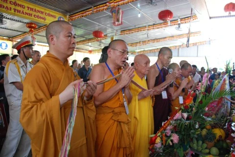 Ninh Bình: Đại lễ Phật đản và cung nghinh Xá lợi Phật về Tổ đình Kim Liên (chùa Đồng Đắc) ảnh 7