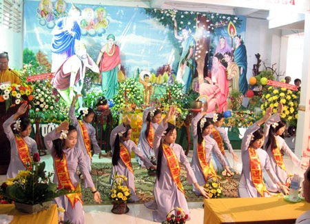 Ban Đại diện Phật giáo huyện Tân Hiệp tổ chức lễ mừng Phật đản