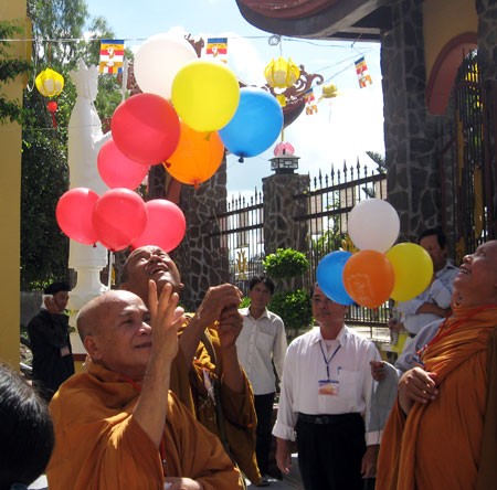 Ban Đại diện Phật giáo huyện Tân Hiệp tổ chức lễ mừng Phật đản