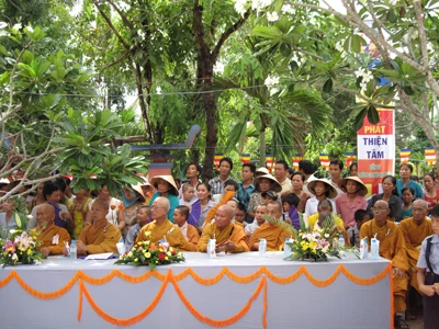 Chư Tôn đức Chứng minh.jpg