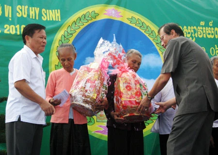 Kỷ niệm 36 năm ngày bốn sư liệt sĩ hy sinh