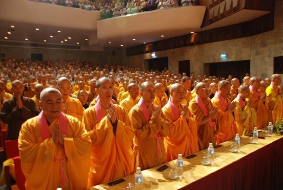 Hà Nội: Bế giảng khoá V và khai giảng khoá VI Học viện PGVN tại Hà Nội ảnh 10