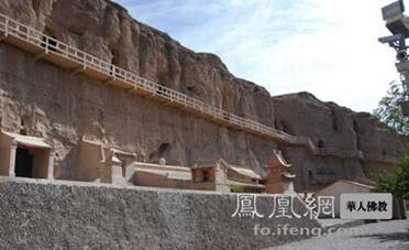 Động đá Du Lâm nằm cô tịch trên bãi Gobi - huyện An Tây, tỉnh Cam - Trung Quốc ảnh 8 dulam 8 .jpg