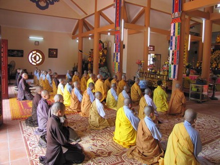 Phú Thọ: Ban Trị sự Tỉnh hội Phật giáo tổ chức an cư kiết hạ năm 2010 ảnh 3 ancu_3.jpg
