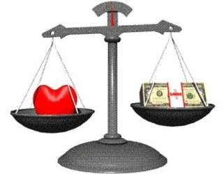 Nếu chỉ hiểu đơn giản, hạnh phúc chỉ là sự tìm kiếm vật chất, hay phải làm giàu tiền bạc cho thật nhiều để giúp đỡ người khác, thì chính bản thân nền kinh tế sẽ trở nên khập khiễng. Ảnh minh h