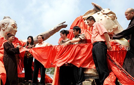 Đúc tượng Thánh Gióng: Tôn vinh khí phách dân tộc Việt ảnh 1 Đúc tượng Thánh Gióng: Tôn vinh khí phách dân tộc Việt ảnh 1