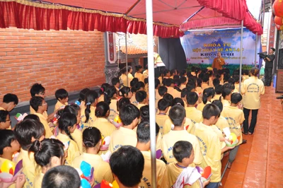 Lạng Sơn: Khai mạc khoá tu “Một ngày hè an lạc” cho 600 thanh thiếu niên trong tỉnh ảnh 41 Lạng Sơn: Khai mạc khoá tu “Một ngày hè an lạc” cho 600 thanh thiếu niên trong tỉnh ảnh 41