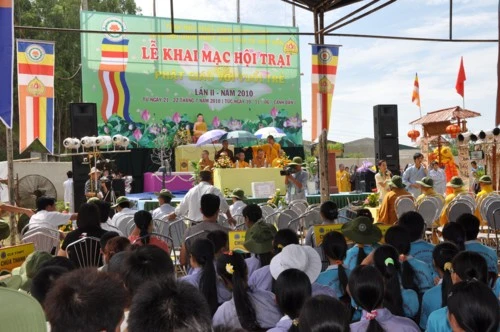Thanh Hoá: Khai mạc Hội trại "Tuổi trẻ Phật giáo" lần thứ II ảnh 22