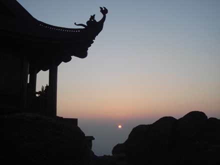 1.000 năm Thăng Long & Tinh thần bao dung thời Lý-Trần ảnh 1 baodung-1.jpg