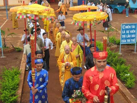 Gia Lai: Đại lễ kỳ siêu anh hùng liệt sĩ tại Nghĩa trang Liệt sĩ huyện Đức Cơ ảnh 2 causieu-1.jpg