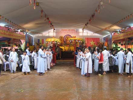 Gia Lai: Đại lễ kỳ siêu anh hùng liệt sĩ tại Nghĩa trang Liệt sĩ huyện Đức Cơ ảnh 6 causieu-8.jpg