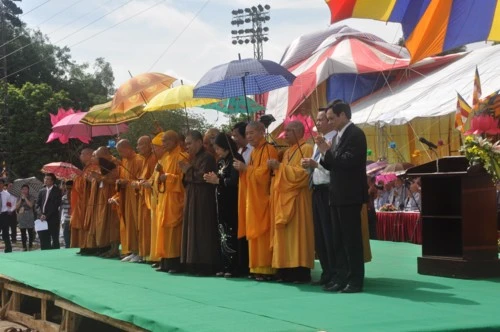 Chùm ảnh: Khai mạc Đại lễ Phật giáo kỷ niệm 1.000 năm Thăng Long - Hà Nội ảnh 50