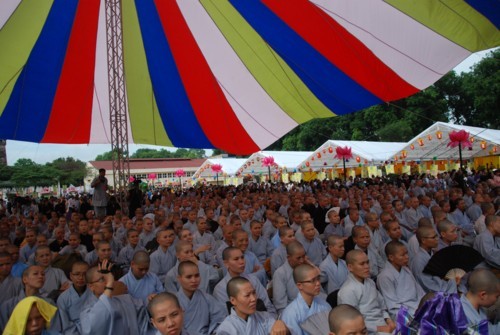 Chùm ảnh: Khai mạc Đại lễ Phật giáo kỷ niệm 1.000 năm Thăng Long - Hà Nội ảnh 19