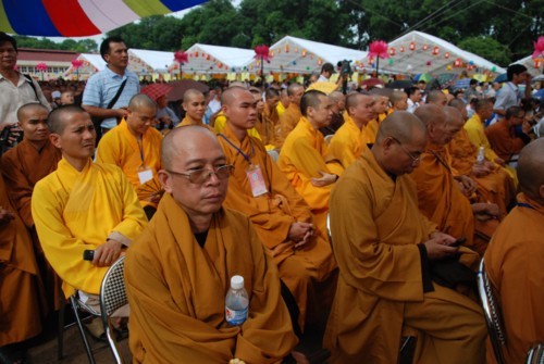 Chùm ảnh: Khai mạc Đại lễ Phật giáo kỷ niệm 1.000 năm Thăng Long - Hà Nội ảnh 22