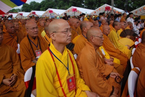 Chùm ảnh: Khai mạc Đại lễ Phật giáo kỷ niệm 1.000 năm Thăng Long - Hà Nội ảnh 27