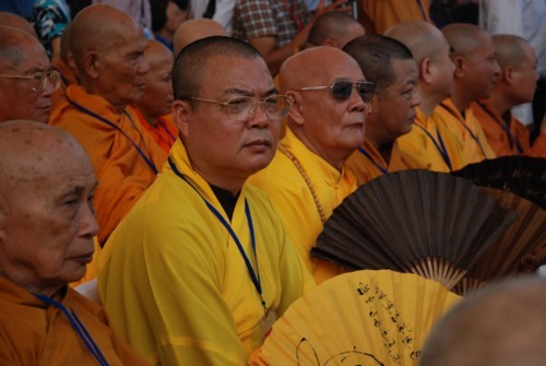 Chùm ảnh: Khai mạc Đại lễ Phật giáo kỷ niệm 1.000 năm Thăng Long - Hà Nội ảnh 33