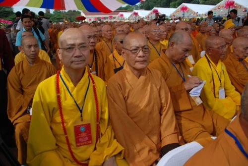 Chùm ảnh: Khai mạc Đại lễ Phật giáo kỷ niệm 1.000 năm Thăng Long - Hà Nội ảnh 35