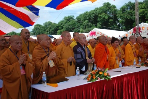 Chùm ảnh: Khai mạc Đại lễ Phật giáo kỷ niệm 1.000 năm Thăng Long - Hà Nội ảnh 57