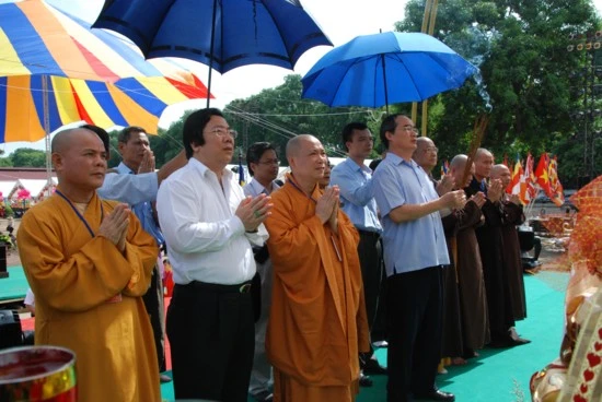 Phó Thủ tướng Nguyễn Thiện Nhân dâng hương tưởng niệm tại Hoàng thành Thăng Long ảnh 8