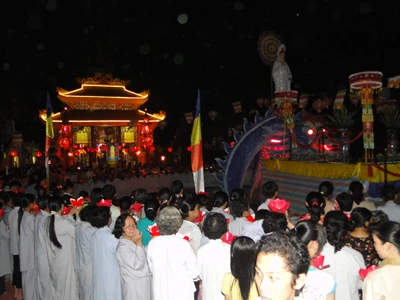 Sóc Trăng: Chùa Hương Sơn tổ chức đêm hội Hoa đăng và dâng cúng Pháp y ảnh 4