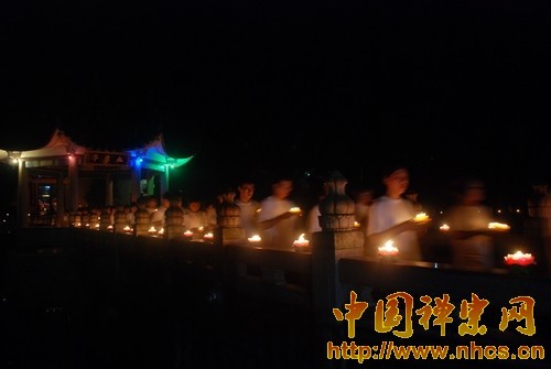 Trung Quốc: Tổ chức Trại hè "Thiền Duyệt Hành 2010" cho sinh viên tại Thiền tự Nam Hoa - Tào Khê, TP Thiệu Quan - Quảng Đông ảnh 32 ducphat33.jpg