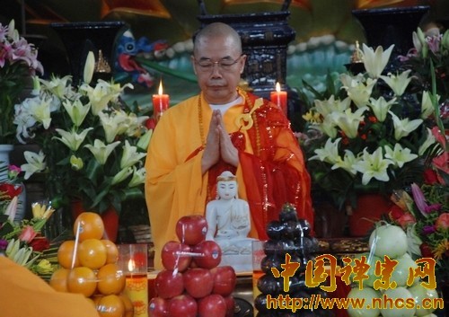 Trung Quốc: Tổ chức Trại hè "Thiền Duyệt Hành 2010" cho sinh viên tại Thiền tự Nam Hoa - Tào Khê, TP Thiệu Quan - Quảng Đông ảnh 34 ducphat35.jpg