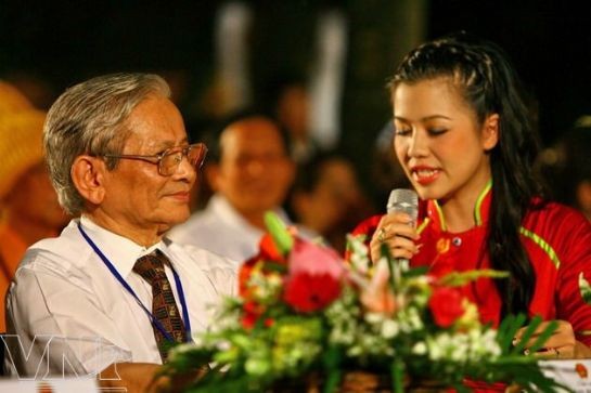 Chùm ảnh: Cầu truyền hình “Hòa điệu văn hóa - Khát vọng hòa bình” ảnh 5 Chùm ảnh: Cầu truyền hình “Hòa điệu văn hóa - Khát vọng hòa bình” ảnh 5