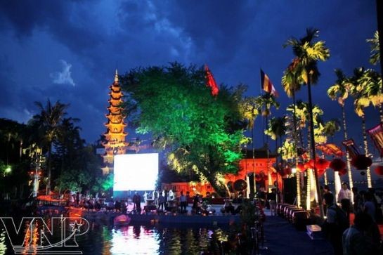 Chùm ảnh: Cầu truyền hình “Hòa điệu văn hóa - Khát vọng hòa bình” ảnh 9 Chùm ảnh: Cầu truyền hình “Hòa điệu văn hóa - Khát vọng hòa bình” ảnh 9